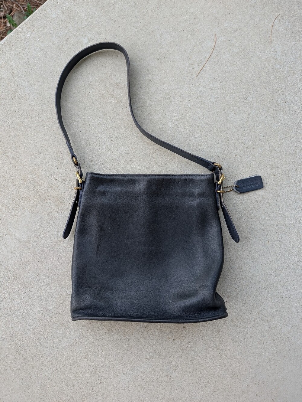 Vintage '90s Coach Equestrian Slim Bucket Hobo Bag Navy Leather W/ Gold Hardware